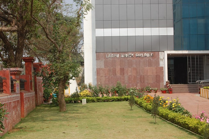 https://cache.careers360.mobi/media/colleges/social-media/media-gallery/17408/2019/1/12/Campus View of Laboratory for Advanced Research in Polymeric Materials Bhubaneswar_Campus-View.jpg